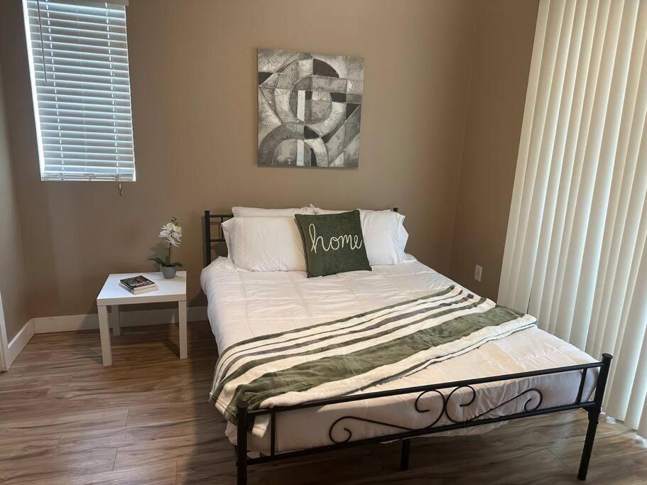 2Br Condo 15 Mins To Downtown Phoenix With Pool & Spa Exteriör bild