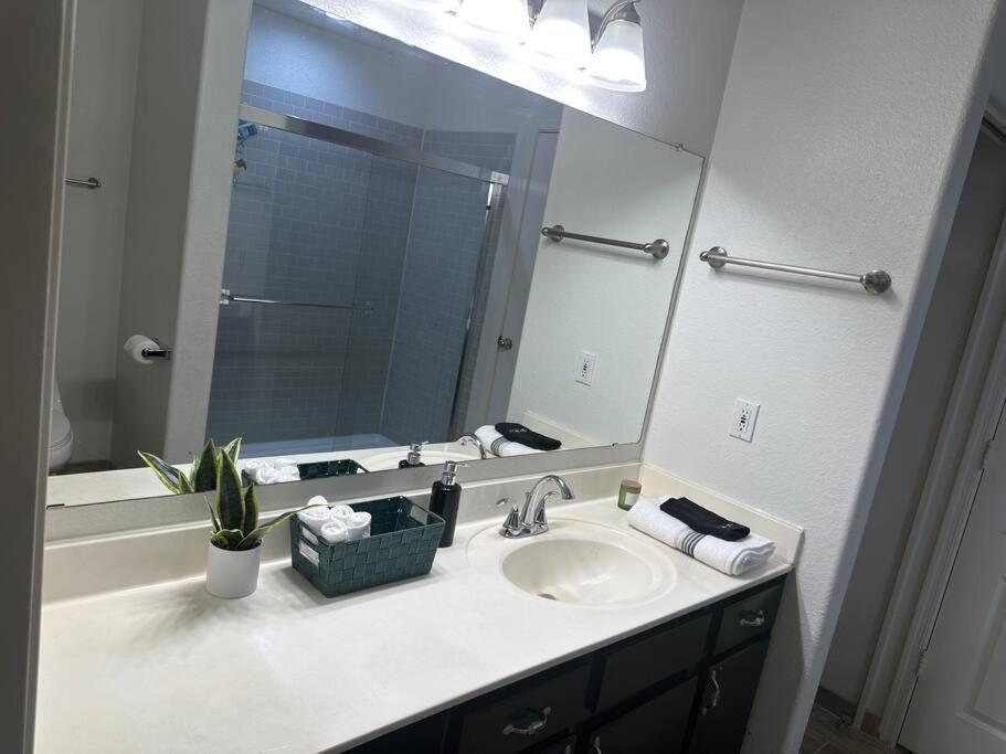 2Br Condo 15 Mins To Downtown Phoenix With Pool & Spa Exteriör bild